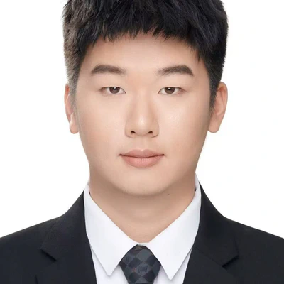 Yangyi He